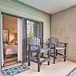 Modern Gatlinburg Condo With Patio Walk To Downtown