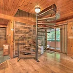 A-Frame Gatlinburg Cabin With Deck And Private Hot Tub