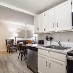 Timber Condo Minutes From Downtown Gatlinburg