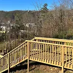 Modern Gatlinburg Condo With Patio Walk To Downtown