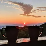 Sky High Views!!-Peak Mountaintop-Outdoor Pool-Close To Downtown-Private Balcony-Wifi-Cable