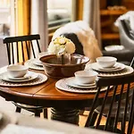 Mountainside - New Luxury Cabin-Fire Table-Hot Tub-3 Pools-Ps5-Bears