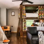 Mountainside - New Luxury Cabin-Fire Table-Hot Tub-3 Pools-Ps5-Bears