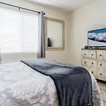 Condo In Gatlinburg Very Peaceful - 10 Min Walk To Main Strip
