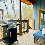 Modern Chalet With Mountain Views In Gatlinburg Tn