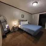 5Br Family Lodge In Gatlinburg With Hot Tub