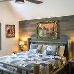 Stargazer By Stony Brook Cabins