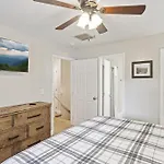 Downtown Dolly Is A 2 Bed 2Bath Creekside Cottage Only A Half Mile From Downtown Gatlinburg