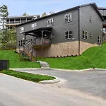 New 8Br Pool Cabin W Hot Tub & Arcade Room Hl
