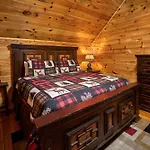 Firefly Lodge Holiday Home