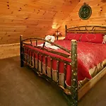 Basswood Lodge Holiday Home