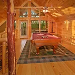 Basswood Lodge Holiday Home
