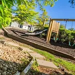 2 Places, 1 Epic Smoky Mtn Stay! Breathtaking Views-Indoor Pool-Outdoor Pool-Hot Tubs-Arcade-Playground-Close To Downtown