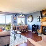 2 Places, 1 Epic Smoky Mtn Stay! Breathtaking Views-Indoor Pool-Outdoor Pool-Hot Tubs-Arcade-Playground-Close To Downtown