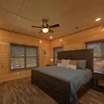 A Lodge At The Glades 12 Bedroom Cabin Private Indoor Pool Hot Tubs Game Rooms And Theater Room