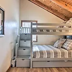 Panoramic-View Gatlinburg Cabin With Private Hot Tub