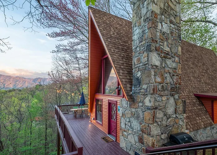 Gatlinburg Cabin With Breathtaking Views, Hot Tub, Sauna, 10 Min To Downtown And National Park