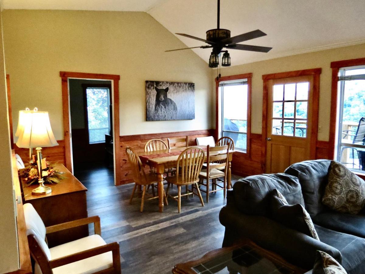 Million Dollar Views! 4 Bedroom, Sleeps 9, Close To National Park And 5 Mi To Gatlinburg! Chalet