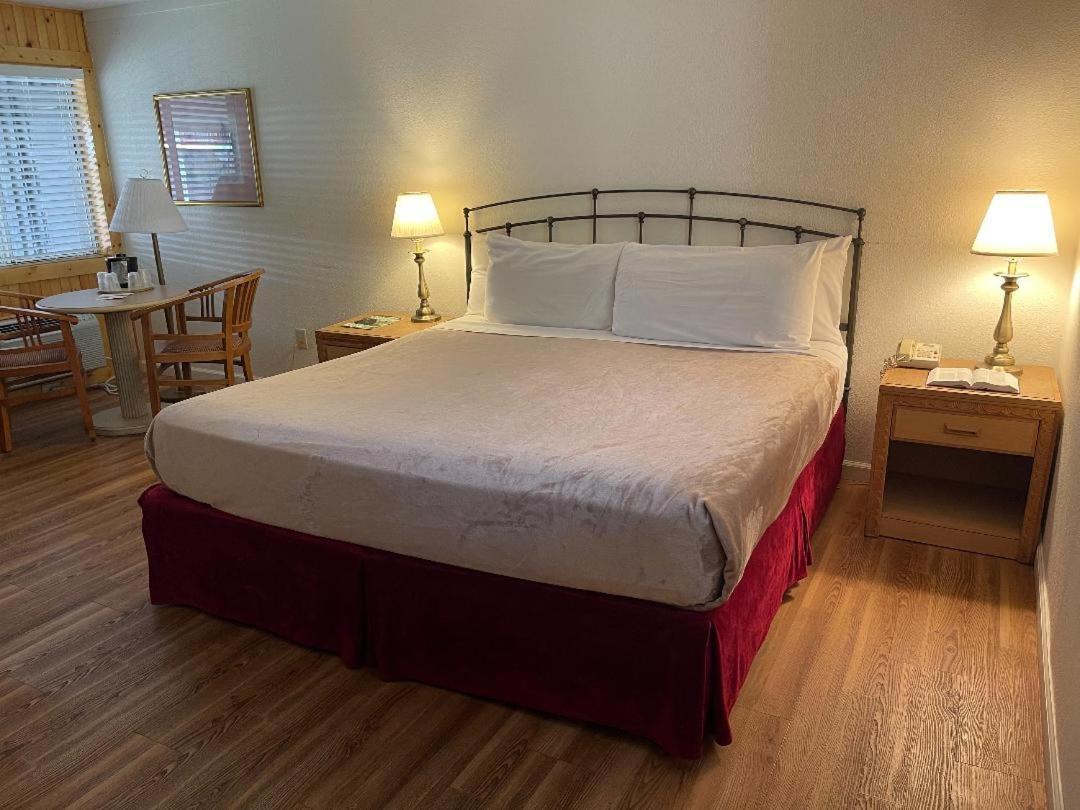 Inn Zoders And