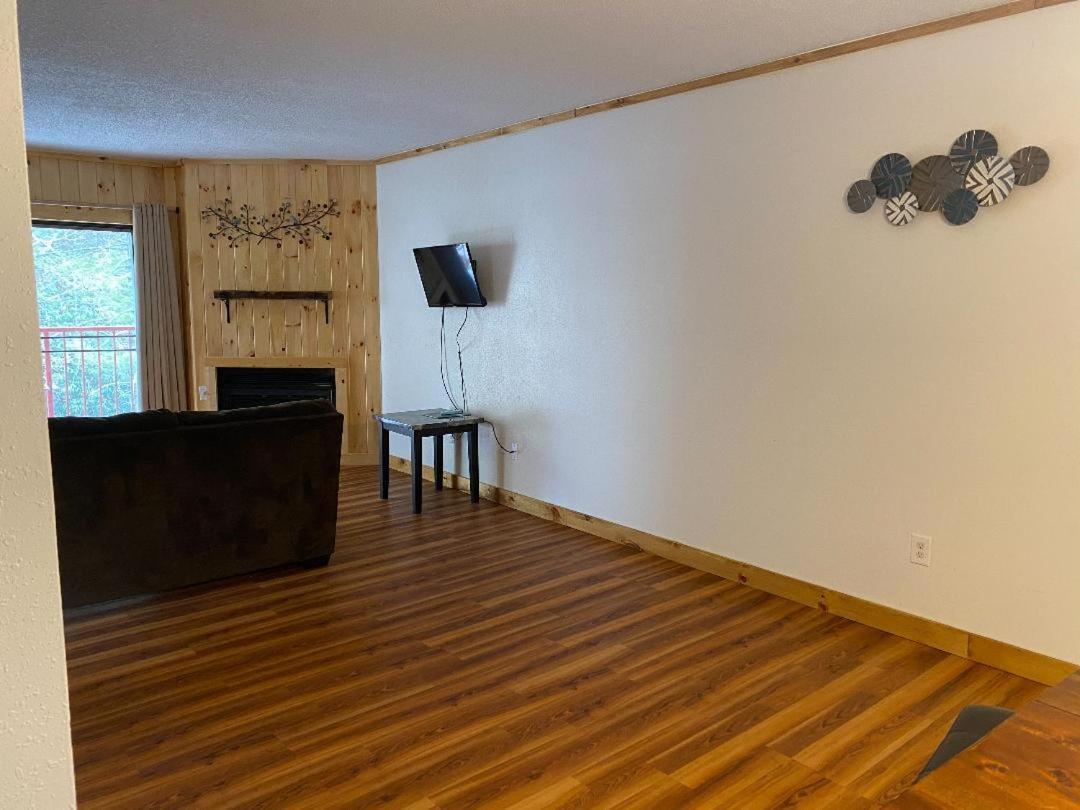 Inn Zoders And 2*