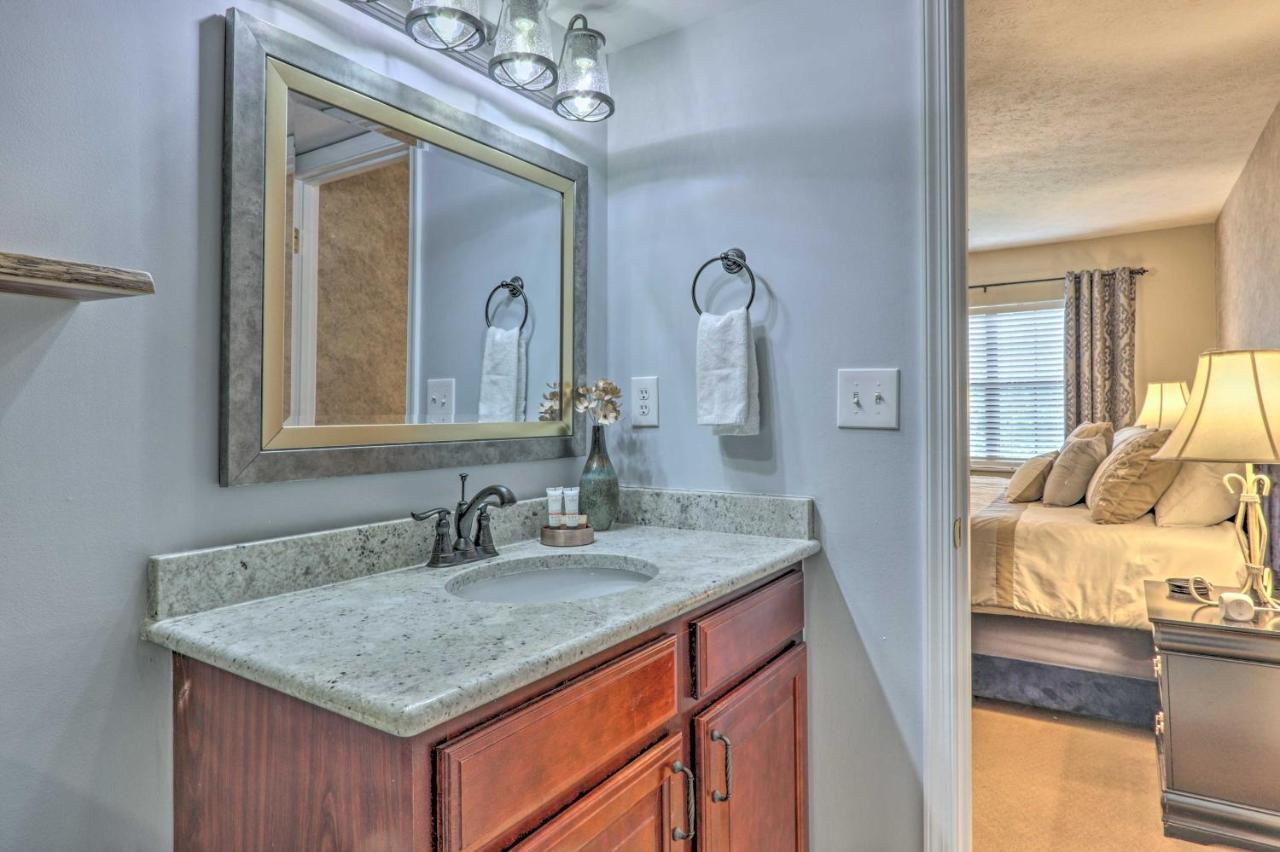 Apartment Bootleggers Hideaway In Downtown Gatlinburg!