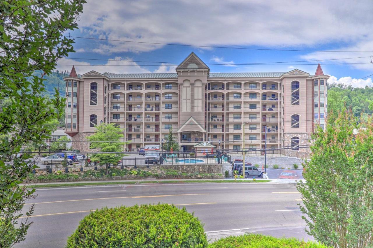 Bootleggers Hideaway In Downtown Gatlinburg! * Gatlinburg