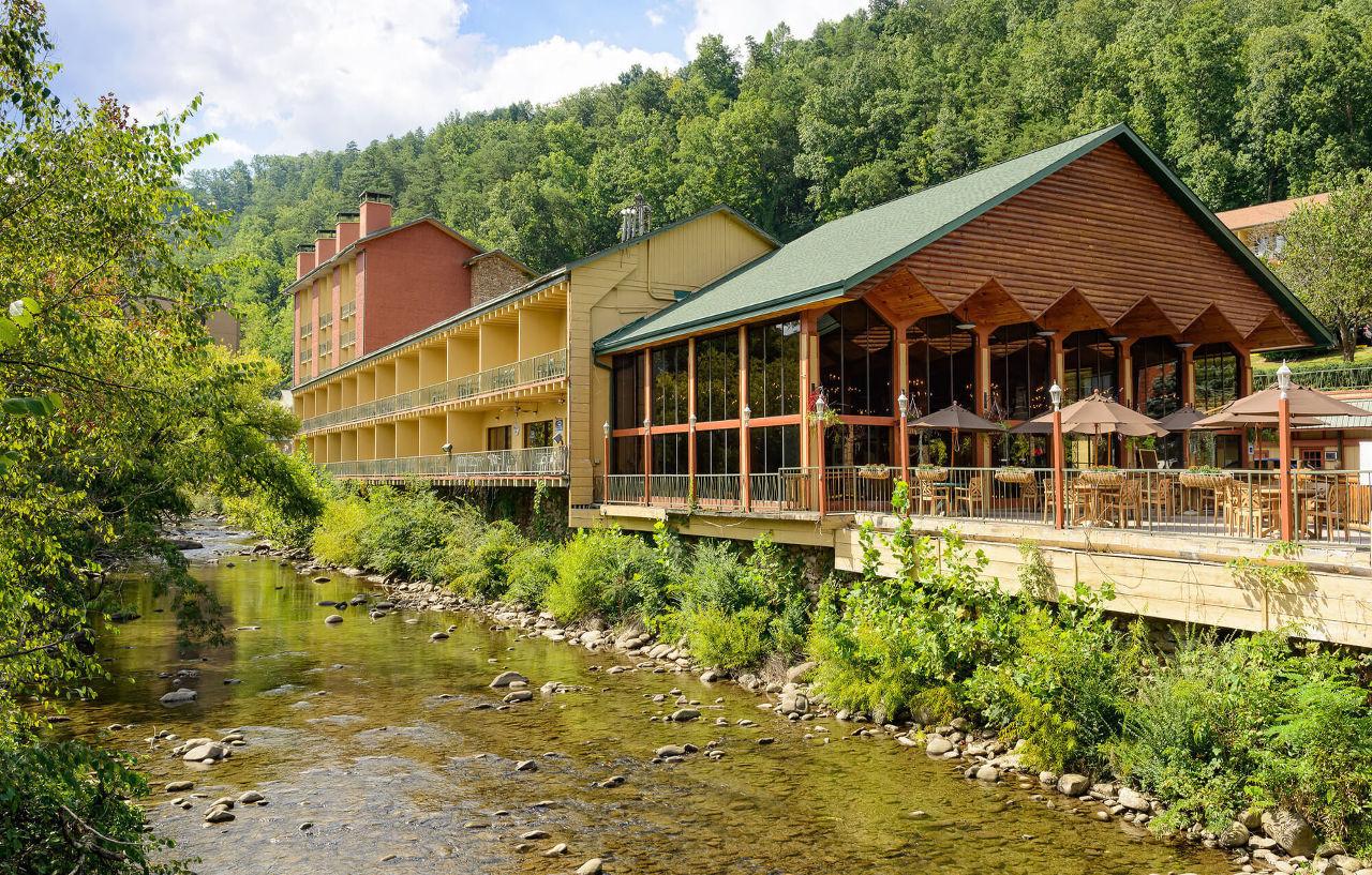River Terrace & Convention Center 3*