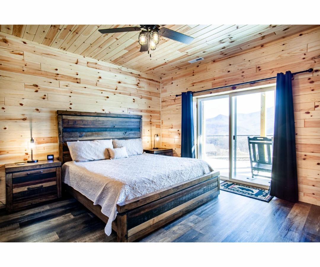 Sky Ridge Mountain View Wheelchair Accessible And Swim Gatlinburg