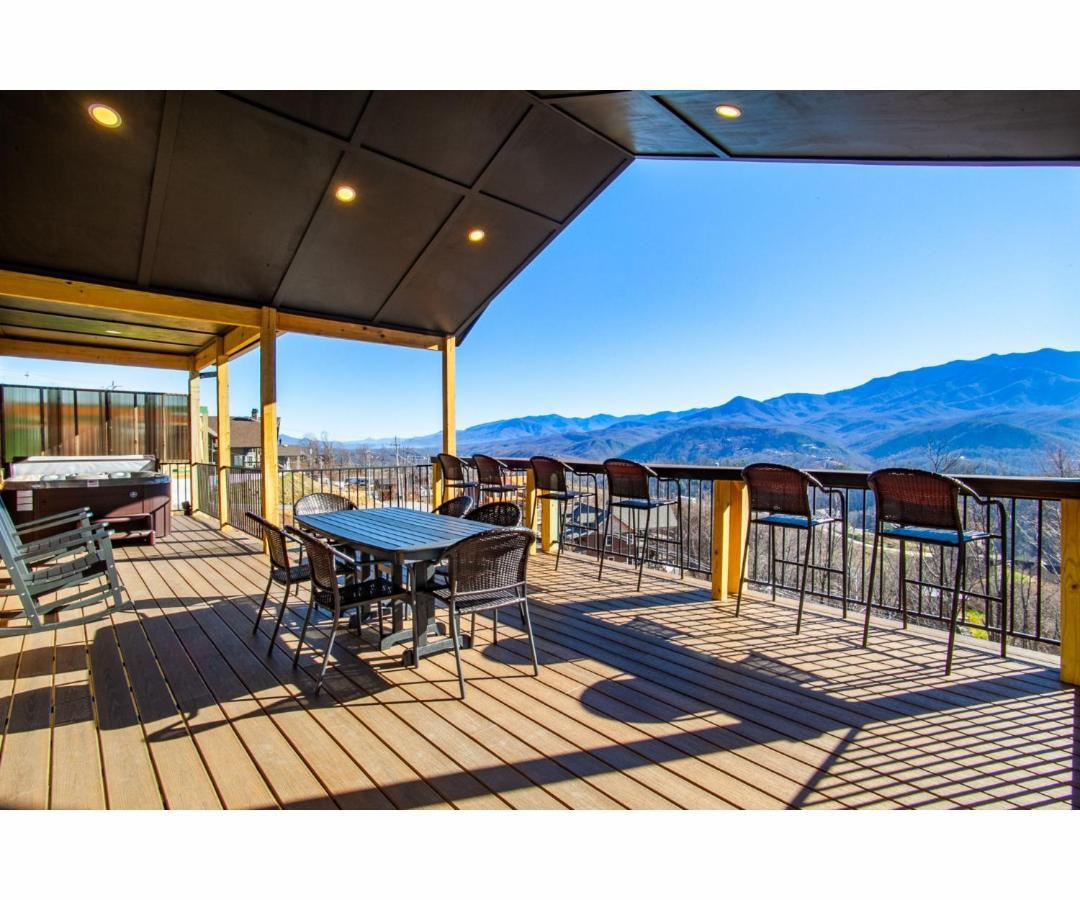 Sky Ridge Mountain View Wheelchair Accessible And Swim Holiday home *