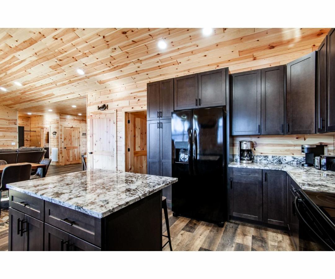 Sky Ridge Mountain View Wheelchair Accessible And Swim Gatlinburg