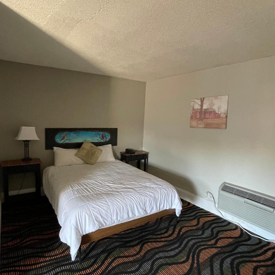 Country Town N' Hotel Gatlinburg