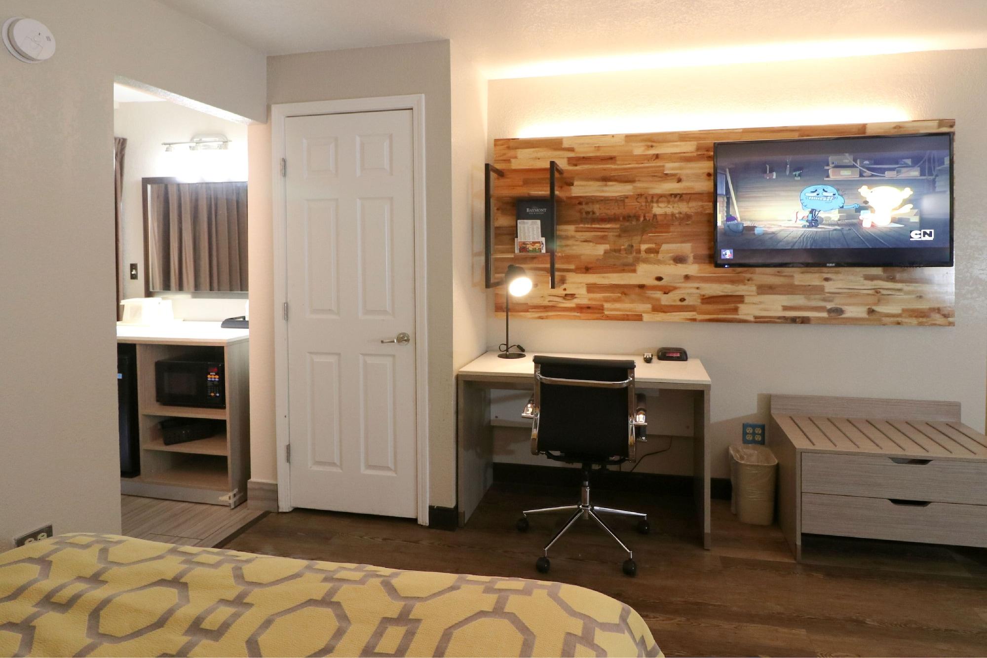 Hotel Baymont By Wyndham On The River 2*