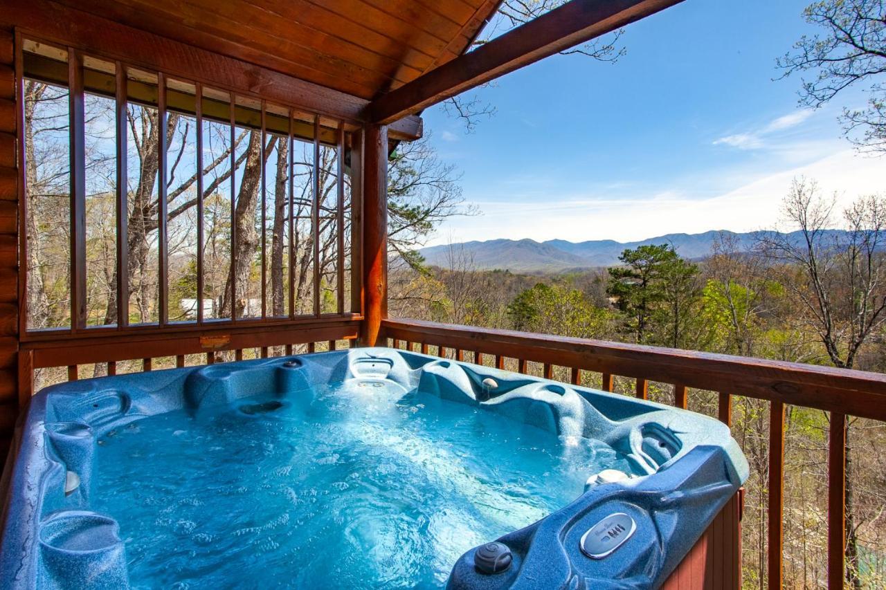Constellation Station View Hot Tub Fireplace Holiday home *