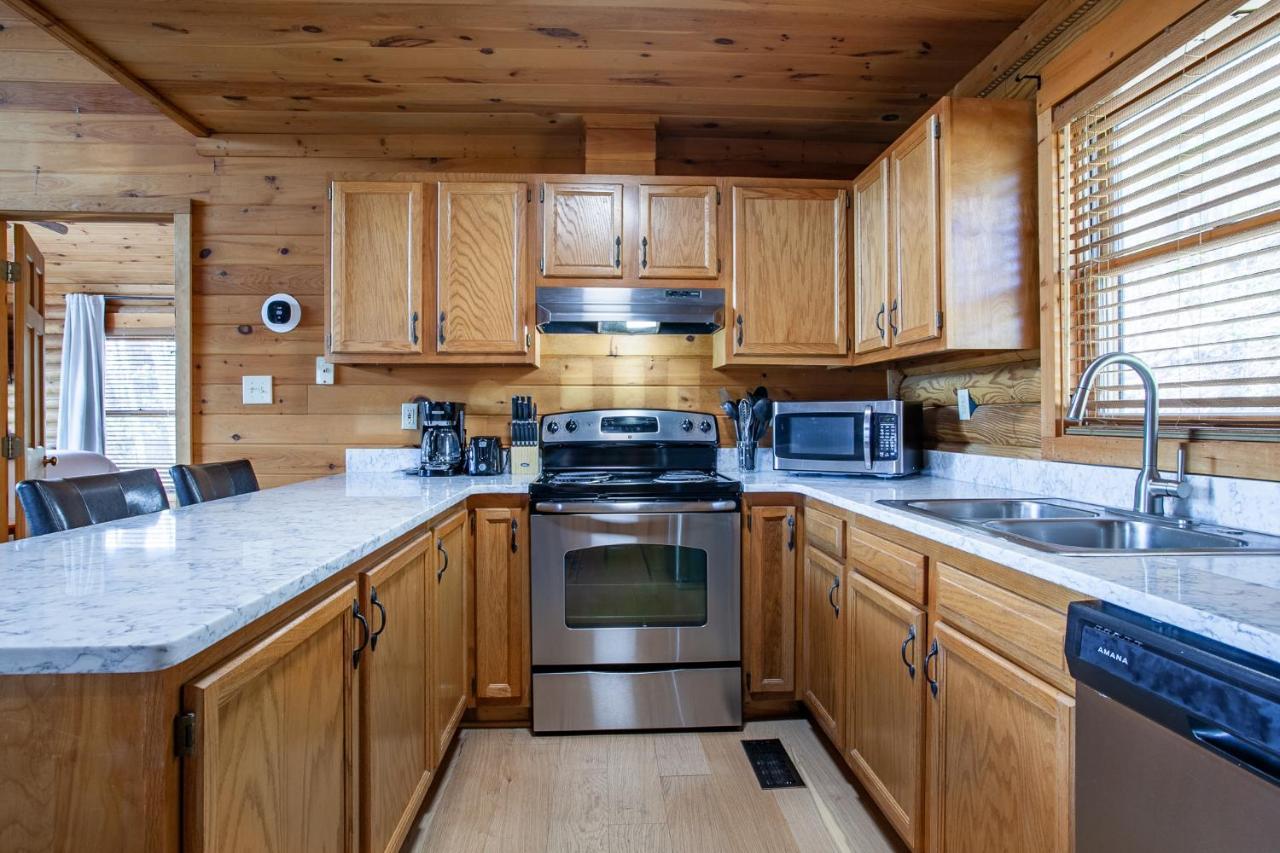 Constellation Station View Hot Tub Fireplace *