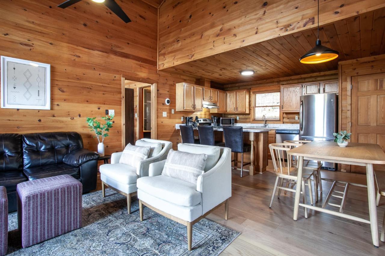 Constellation Station View Hot Tub Fireplace Holiday home *
