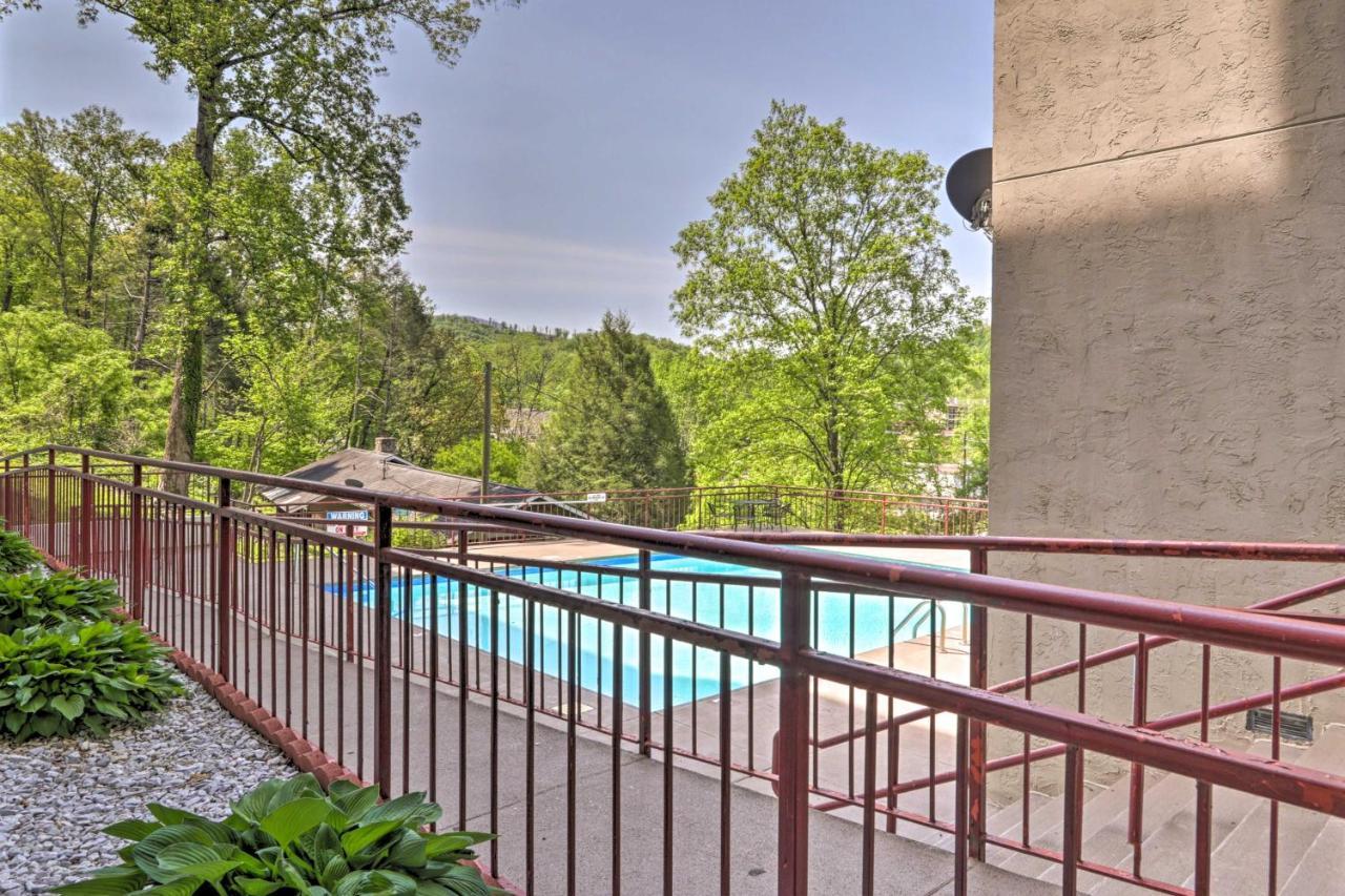 Modern With Patio Walk To Downtown Apartment Gatlinburg