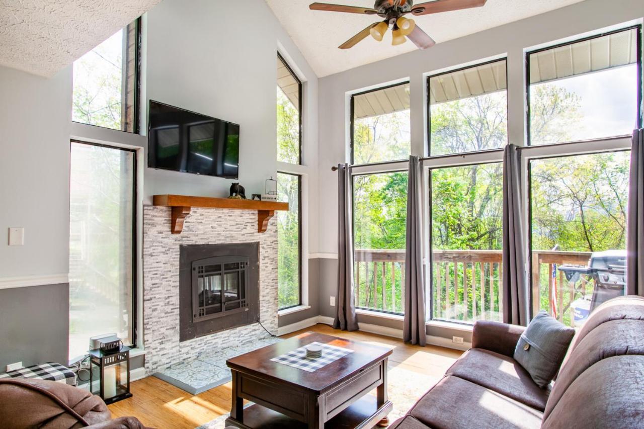 Zermatt - Hot Tub And Arcade Games Holiday home Gatlinburg