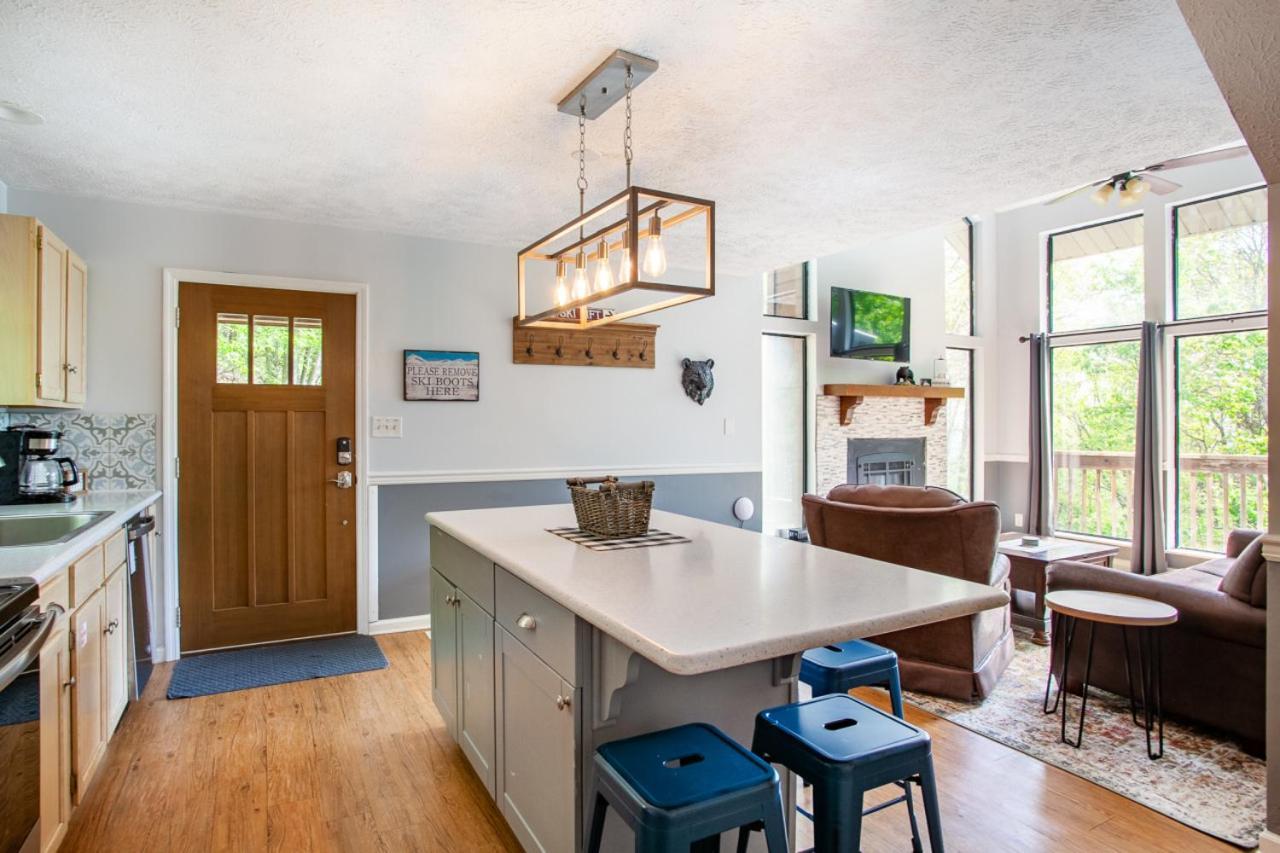 Zermatt - Hot Tub And Arcade Games Holiday home Gatlinburg