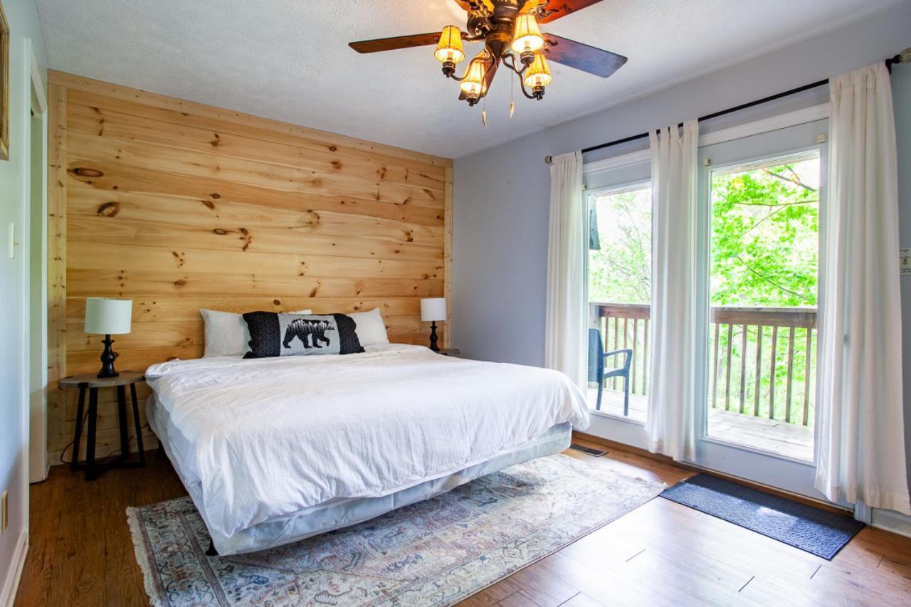 Zermatt - Hot Tub And Arcade Games Holiday home Gatlinburg