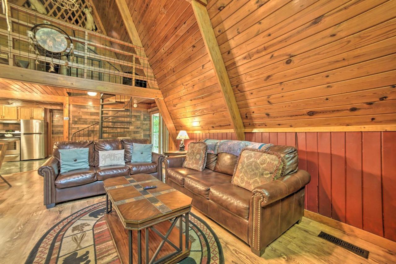 Holiday home A-frame With Deck And Private Hot Tub