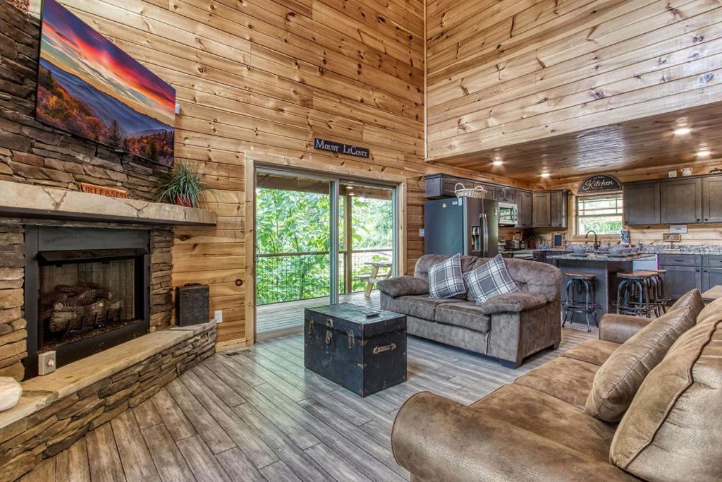 Appalachian Lookout-hot Tub, 1089 Of Free Attraction Tickets For Each Paid Day, Dollywood And More! Holiday home *