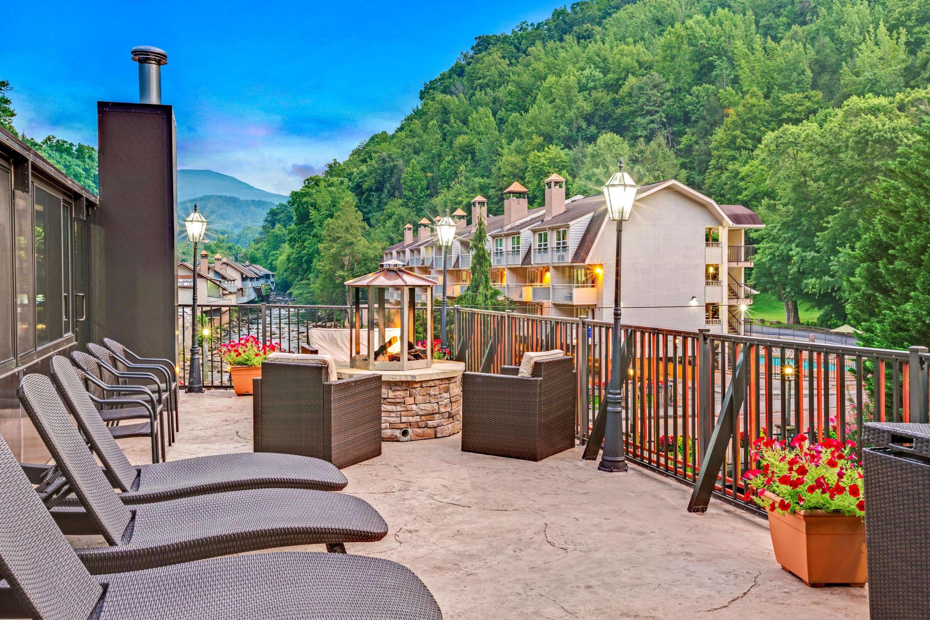 Baymont By Wyndham On The River