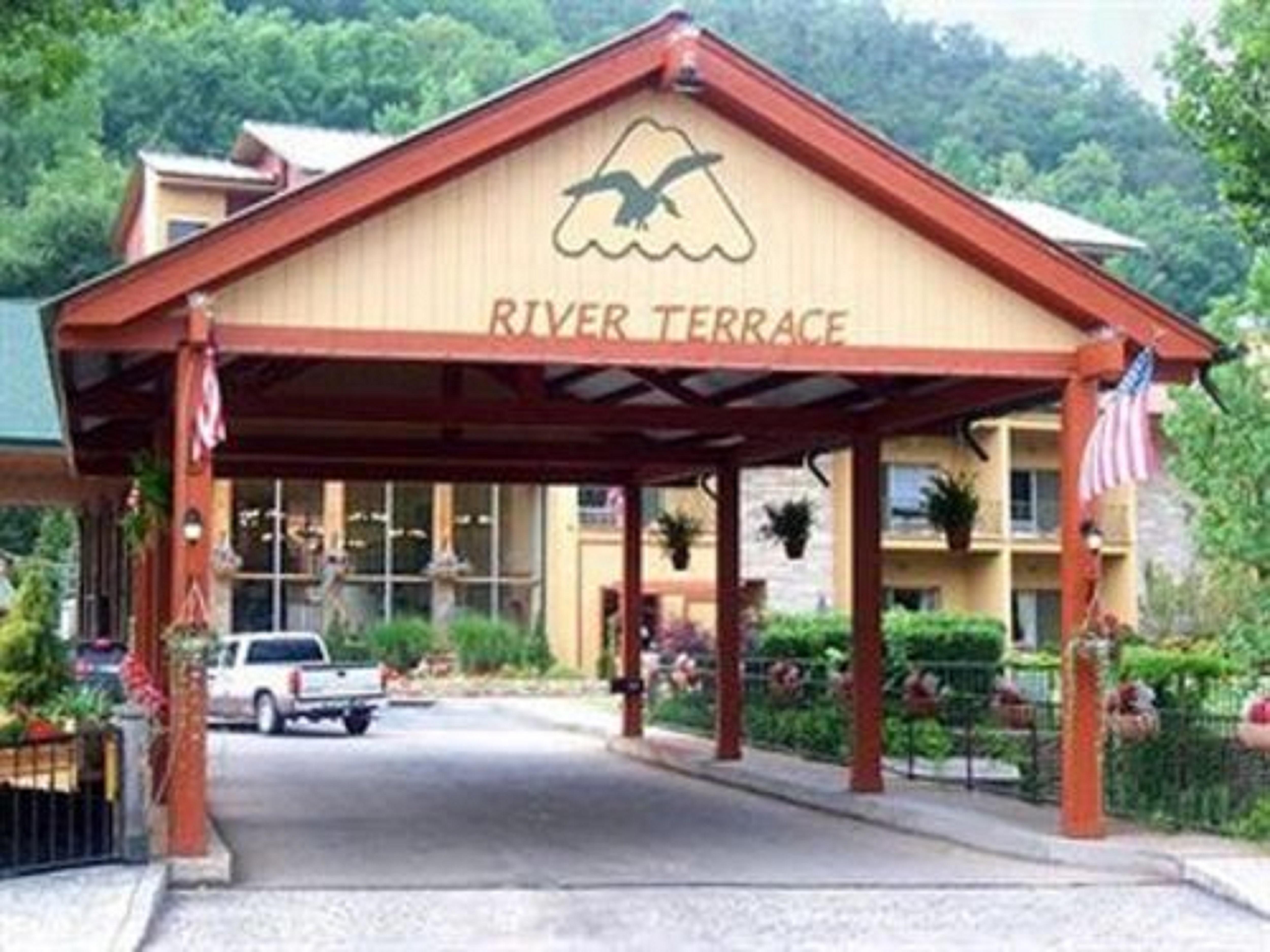 River Terrace & Convention Center 3*