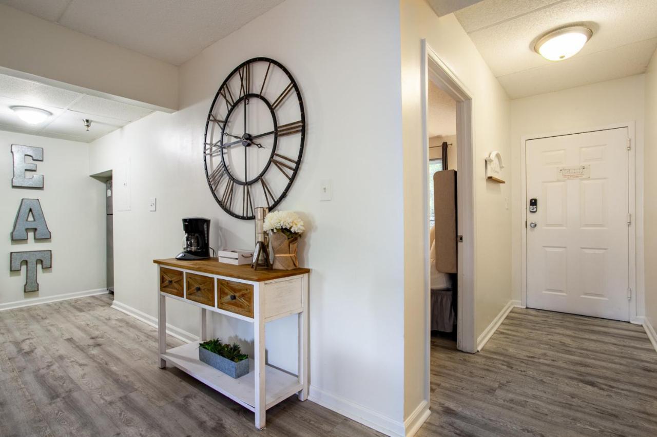 Timber Minutes From Downtown * Gatlinburg