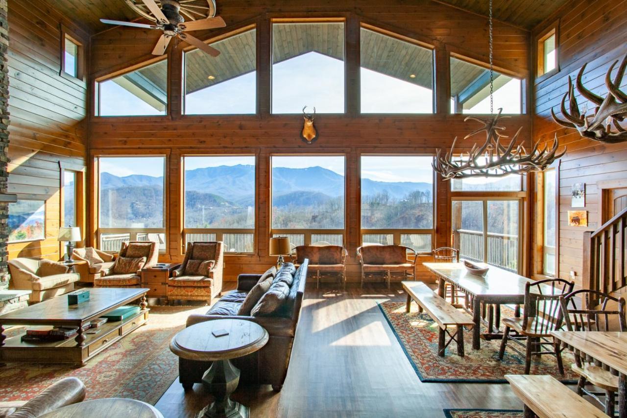 Holiday home Majestic Overlook Hot Tub Theater Pool Table