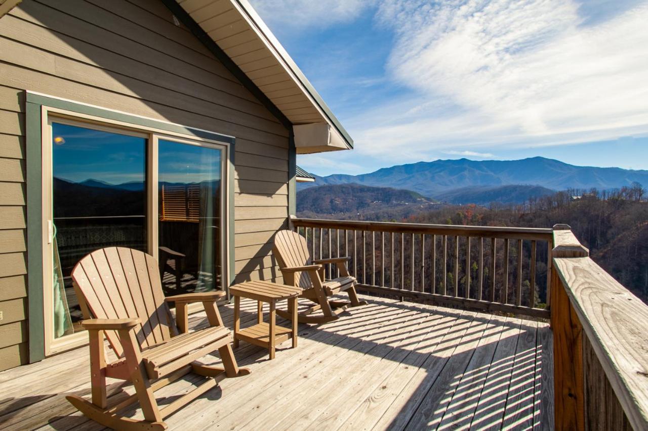 Holiday home Majestic Overlook Hot Tub Theater Pool Table Gatlinburg