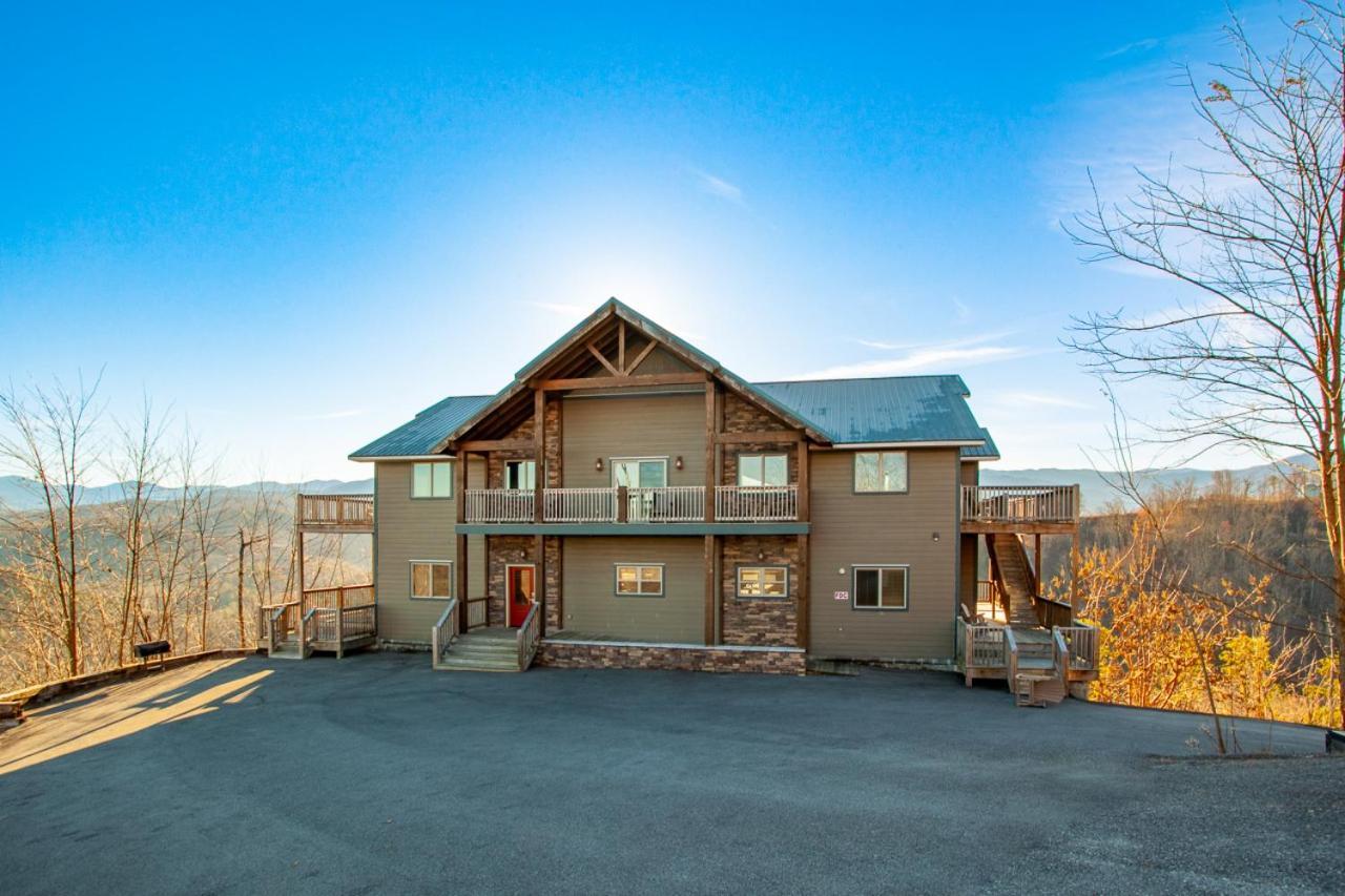 Holiday home Majestic Overlook Hot Tub Theater Pool Table *