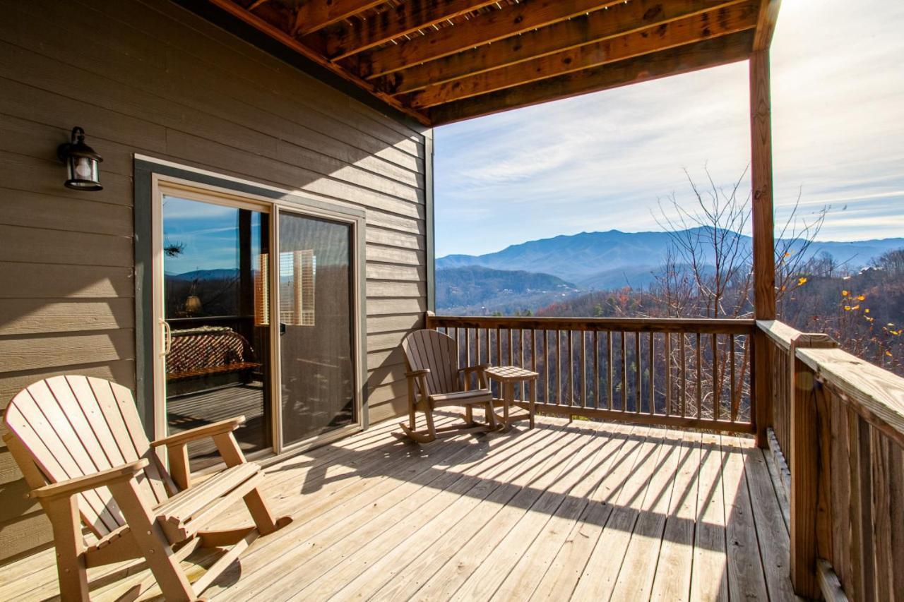 Holiday home Majestic Overlook Hot Tub Theater Pool Table Gatlinburg