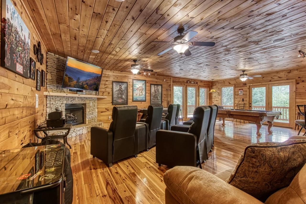 Holiday home Mountain Jewel, Hot Tub, Theater Room, 1089 Free Tickets Each Paid Day, Dollywood And More! *