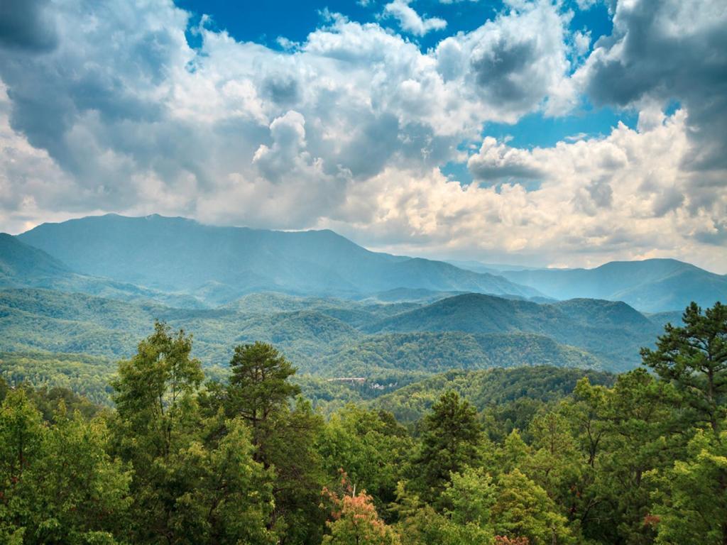 Great Smoky Gatlinburg